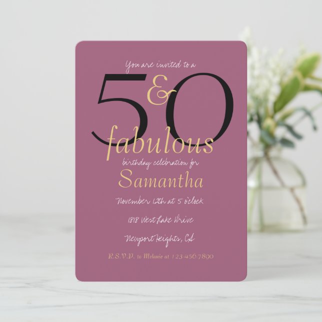 Invitation 50 et fabuleux orchidée d'or violet 50e anniversai (Debout devant)