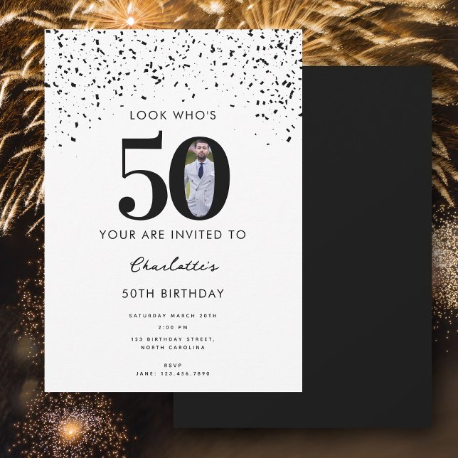 Invitation 50e anniversaire de la fête Regardez qui est 50 ph (50th Birthday Party Look Who's 50 Modern Photo Invitation)