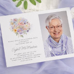 Invitation 50e anniversaire Flower Bouquet Photo Surprise<br><div class="desc">Un élégant bouquet floral aquarelle de fleurs vintages orne le sommet de cette invitation à la fête surprise du cinquantième anniversaire. Les fleurs pastel douces sont agrémentées d'art moderne. Le nom du célébrant d'anniversaire est écrit dans un script simple et moderne. Il y a des signes assortis et des décorations...</div>