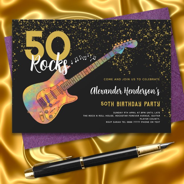 Invitation 50e fête d'anniversaire 50 Rocks Parties scintilla (Rock and roll 50th black and gold glitter birthday party invitation with funky electric guitar)