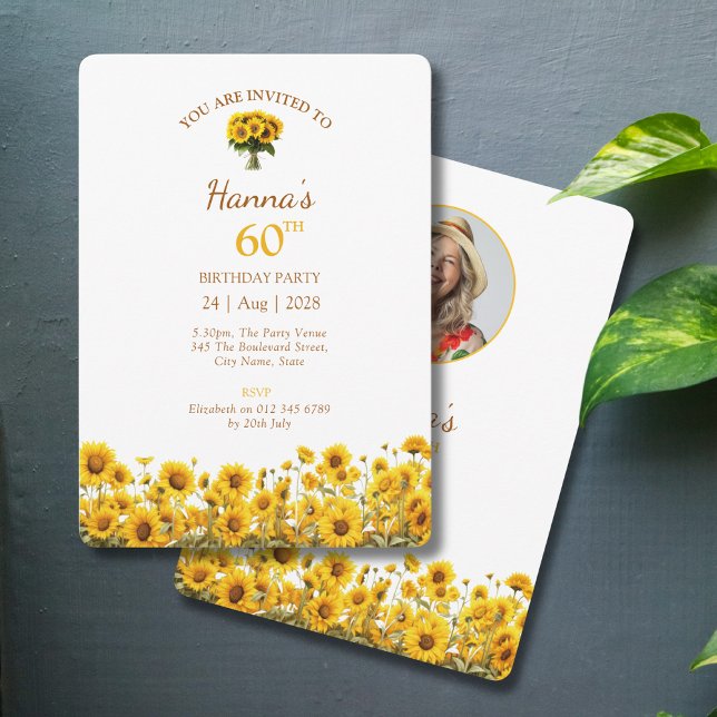 Invitation 60e anniversaire Tournesol Rustique photo florale (Sunflower 60th birthday party invitations on a grey background)