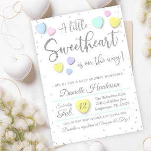 Invitation à la baby shower pour bébé avec coeurs