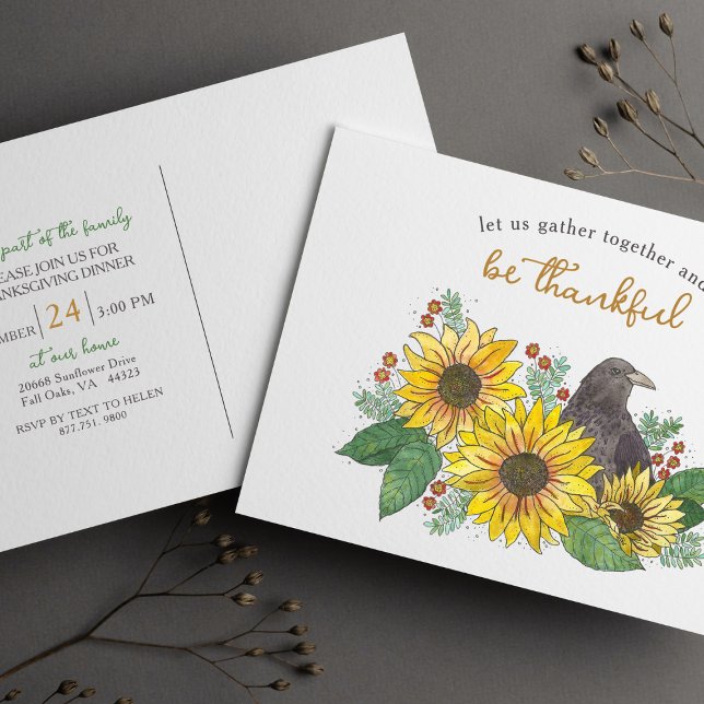 Invitation à la fête de Thanksgiving aux tournesol (Postcard Invitation for Thanksgiving Dinner Featuring Watercolor Crow in Sunflowers Design)