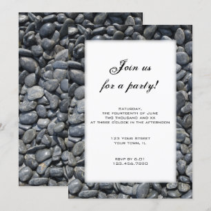 Invitation à la fête des cailloux noirs lisses