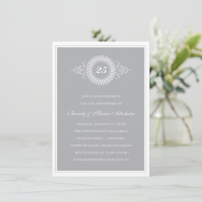 Invitation à la Médaille de l'anniversaire d'argen (Debout devant)