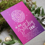 Invitation À l'ère de son anniversaire, fête de l'ère, fête d<br><div class="desc">Dans Son Anniversaire, Era Party, Eras Party Invitation présente une simple boule de parties scintillant disco avec le texte "In Her Birthday Era" dans le script moderne de typographie blanche. Parfait pour tous les âges Fêtes d'anniversaire de Swifties. Envoyez par la poste ou téléchargez simplement l'invitation numérique partageable téléchargeable. Conçu...</div>