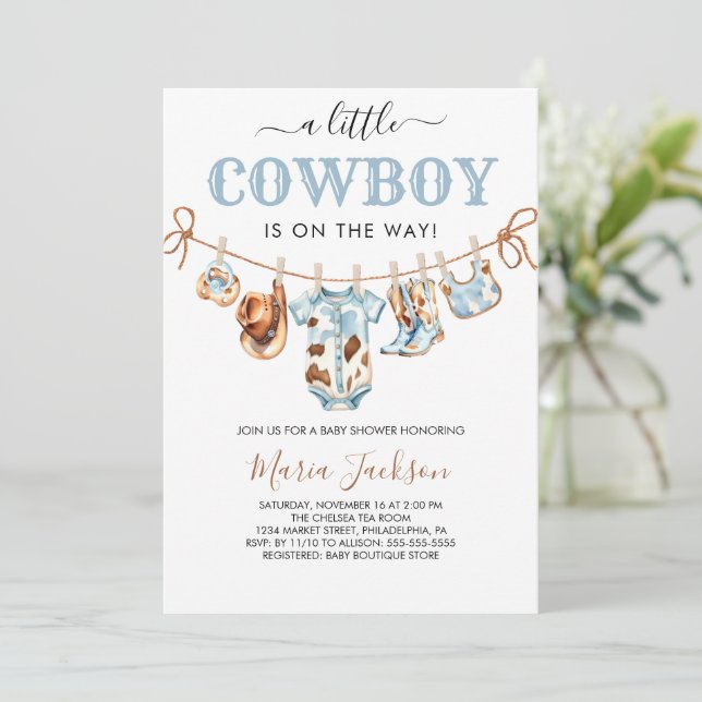 Invitation A Little Cowboy Wild West Blue Cowboy Baby Shower (Debout devant)