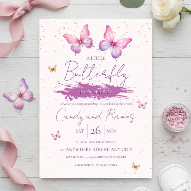 Invitation à une Baby Shower Papillon (A little butterfly is on her way – pink and purple baby shower invitation design.)