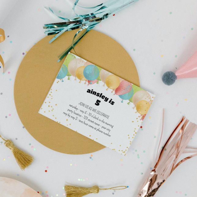 Invitation à une fête avec des ballons de fête (Créateur téléchargé)