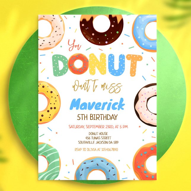 Invitation à une fête d'anniversaire de beignet (Créateur téléchargé)