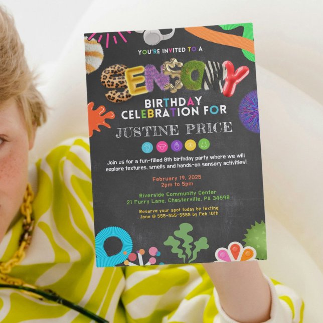 Invitation à une fête d'anniversaire sensorielle (A sensory birthday invitation with a chalkboard background, perfect for a fun, hands-on celebration!)