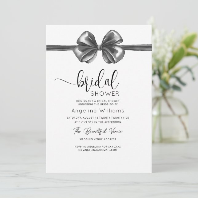 Invitation à une fête de mariage avec un nœud noir (Debout devant)