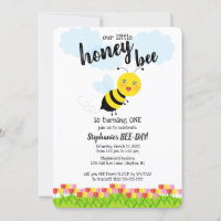 Abeille dans un jardin de tulipes