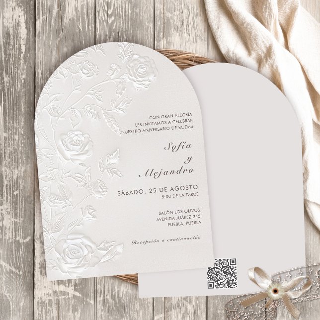 Invitation Anniversaire de Mariage Roses Blanches avec Code Q (Créateur téléchargé)