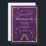 Invitation Anniversaire fête violet bulles d'or fun<br><div class="desc">Une carte d'invitation à la fête d'anniversaire moderne et tendance pour une femme. Arrière - plan classique violet foncé, avec cadre et flûtes en faux or, verre et bulles, lettres de couleur dorée. L'arrière - plan pourpre est inégal. Modèles pour un nom, l'âge et l'information de la fête. Retour :...</div>