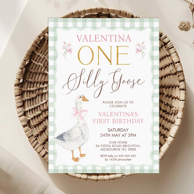 Invitation Anniversaire Sage Plaid Bow Silly Goose 1er annive (Sage One Silly Goose 1st Birthday Invitation Template, Pink Bow Goose First Birthday Invite, Plaid)