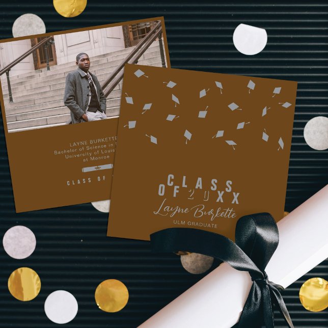 Invitation Annonce de remise de diplôme Cap Toss Marron et Ar (Créateur téléchargé)