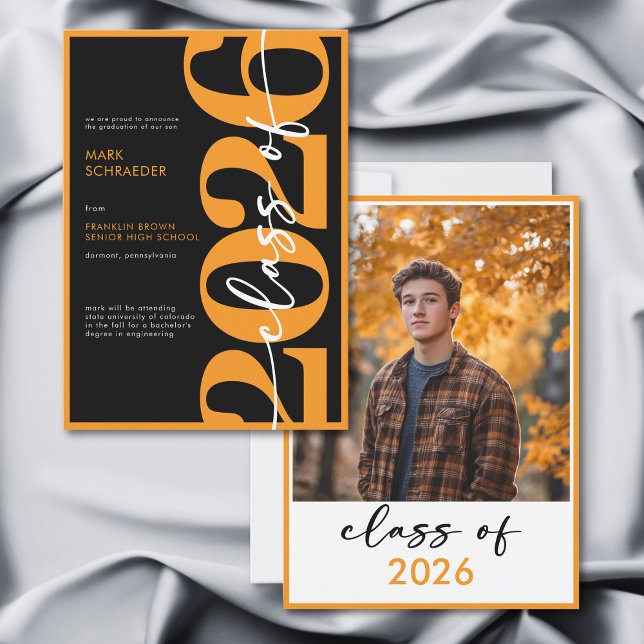 Invitation Annonce de remise de diplômes en typographie orang (Modern Orange Typography Graduation Announcement)