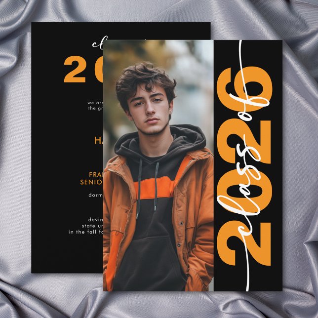 Invitation Annonce de remise de diplômes moderne et audacieus (Modern Bold Orange Typography Grad Announcement)