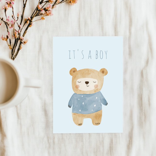 Invitation Aquarelle bleu Baby shower ours en peluche mignon (Cute sleepy teddy bear in blue "It's a boy" announcement card.)