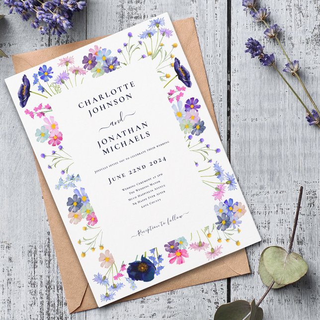 Invitation Aquarelle Fleur sauvage moderne bleu marine (Modern colorful wildflower boho chic typography wedding invitation navy blue pink purple peach green)
