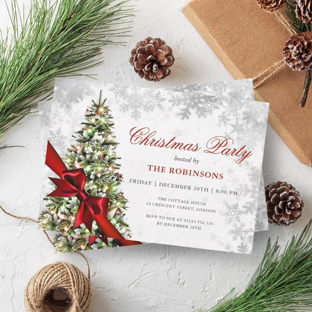 Invitation Arbre à pin vert Festif, Argent et Ruban Rouge (Festive Green Xmas Pine Tree, Silver & Red Ribbon Invitation)