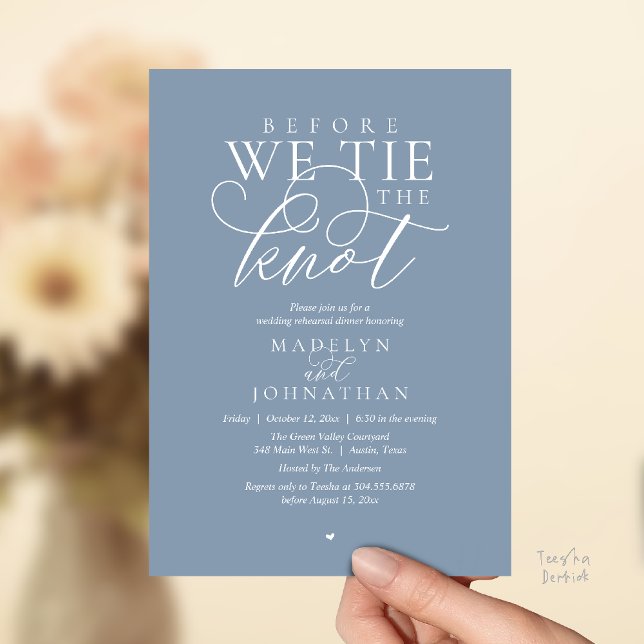 Invitation "Avant de nous marier", Dîner de répétition de mar ("Before we tie the knot", Modern Romantic Wedding Rehearsal Dinner Invites Card in Dusty Blue)