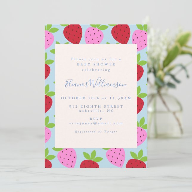 Invitation Baby shower aux fraises roses et bleues (Debout devant)