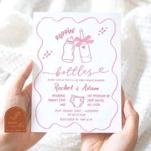 Invitation Baby shower  des bouteilles de Poppin rose dessiné
