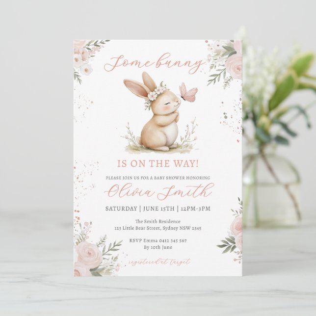 Invitation Baby shower fille lapin mignonne (Debout devant)