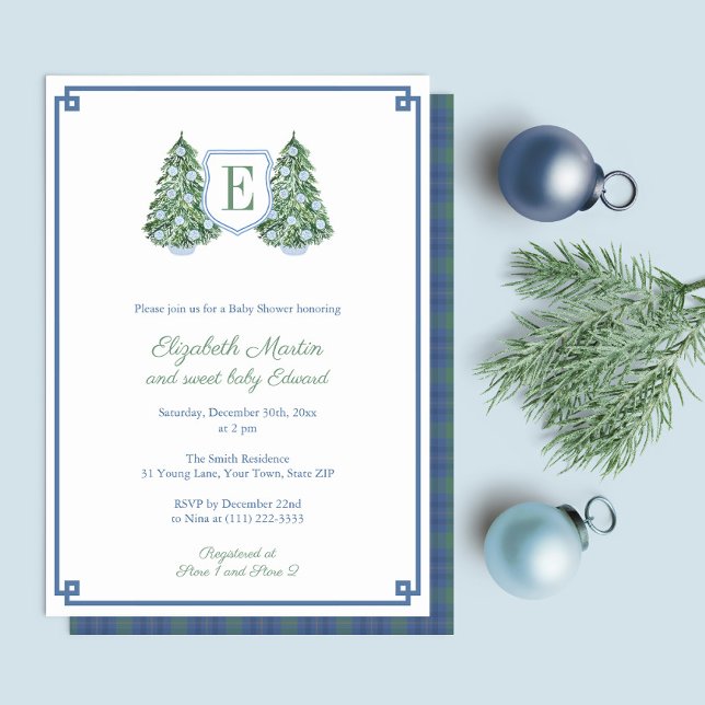 Invitation Baby shower Monogramme d'arbre de Noël bleu blanc (Preppy Blue And Green Christmas Baby Shower invitation with fir trees, blue white baubles & tartan)