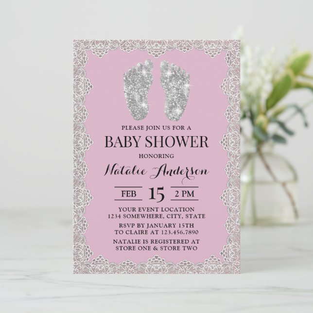Invitation Baby shower Rustic Laced Argent Pieds Rose Gril (Debout devant)