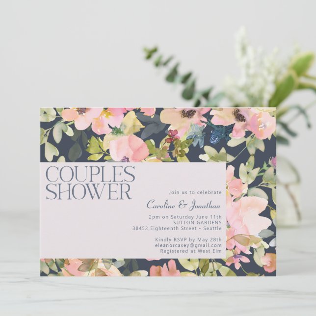 Invitation Bain de couples moderne à l'aquarelle fleurie rose (Debout devant)