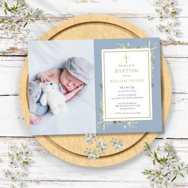Invitation Baptême Photo de verdure bleu poussiéreux (Dusty Blue Greenery Baptism Christening Photo Invitation)