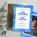 Invitation Bat mitzvah de la barre photo personnalisée de l'é<br><div class="desc">Carte parfaite pour annoncer un bat mitzvah, bar mitzvah ou une autre célébration juive ! La main a fait de l'art pour vous. ENTIÈREMENT PERSONNALISABLE ! Cliquez sur "Personnaliser" ci-dessus pour modifier le texte et ajouter votre propre photo au verso. Cliquez sur "modifier à l'aide de l'outil de conception" pour...</div>