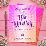 Invitation Bat mitzvah Retro Boho rose orange dégradé gras<br><div class="desc">Soyez fier, réjouissez-vous et présentez ce jalon de votre Bat mitzvah préféré avec cette amusante boho rétro, invitation personnalisée! Une typographie rose et violette foncée et amusante, tendance et audacieuse, avec une typographie sans serif moderne, recouvre un arrière - plan de rayons orange pop et vert foncé avec des points...</div>