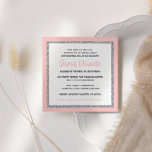 Invitation Bat mitzvah rose et argent<br><div class="desc">Cette invitation Bat mitzvah branchée présente une parties scintillant scintillante superposée à un arrière - plan de couleur solide. Utilisez le formulaire modèle pour ajouter vos propres informations. La fonction "Personnaliser" peut être utilisée pour modifier le style,  la couleur et la disposition de la police.</div>