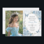 Invitation Bébé Bleu Bleu Beurre Papillon doux 16 Anniversair<br><div class="desc">L'invitation parfaite pour le Sweet 16 de votre fille est enfin là ! Le design chic présente d'élégants roses bleu bébé aquarelle, des papillons doux et un cadre moderne en argent ovale. Cliquez sur le bouton "customiser plus loin" si vous souhaitez réorganiser et formater le style et le placement du...</div>