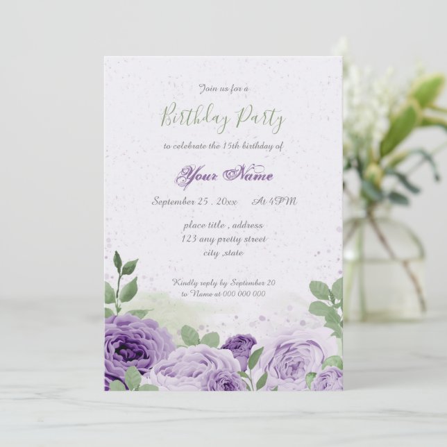 Invitation belle fleurs violettes vert feuilles anniversaire (Debout devant)