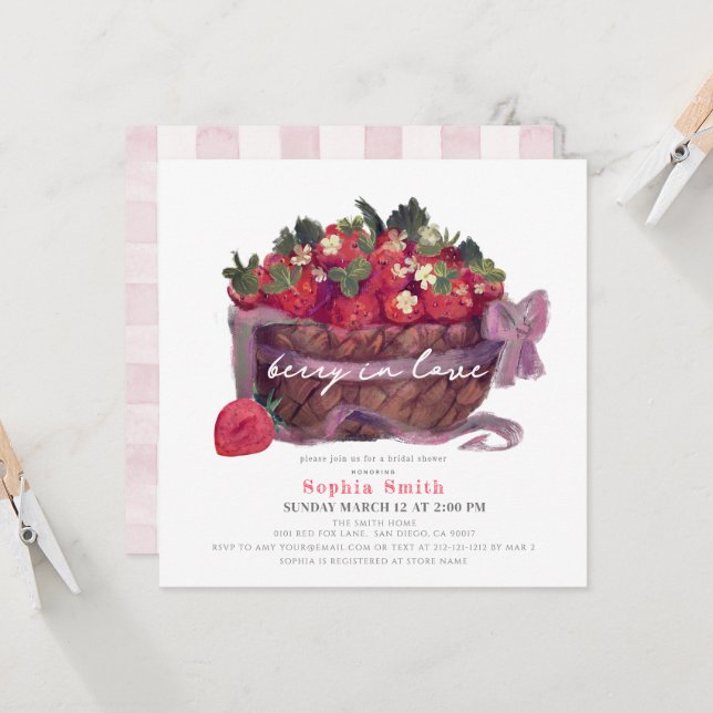 Invitation Berry in Love Strawberry Bow Basket Bridal Shower (Devant/Arrière en situation)