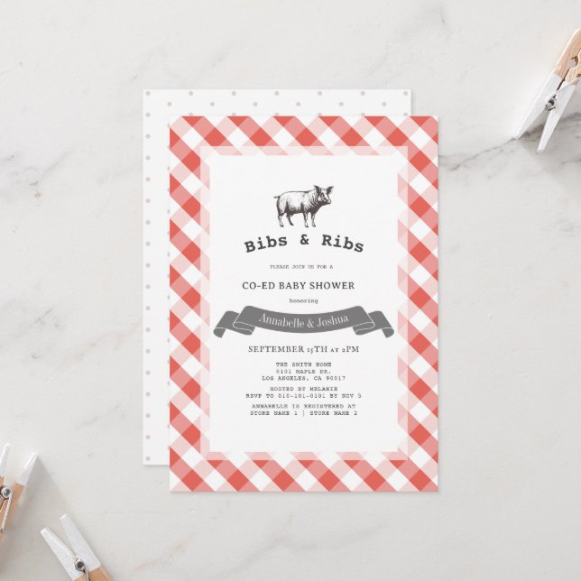 Invitation Bibs & Ribs Rustique Baby Shower Rouge Gingham Mix (Devant/Arrière en situation)