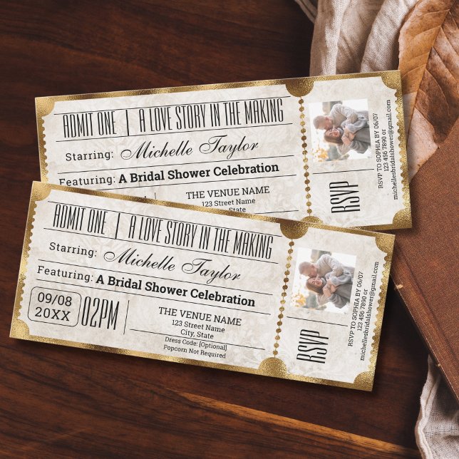 Invitation Billet rustique Vintage avec photo RSVP (vintage movie ticket with a photo, old gold background)