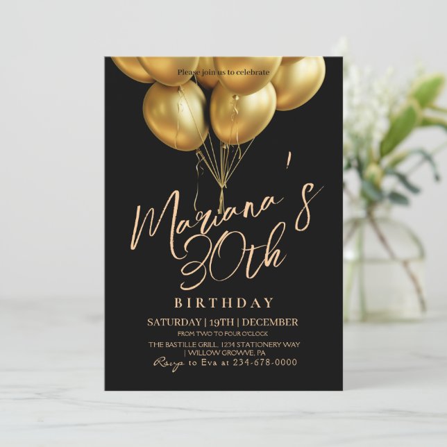 Invitation Black and Gold Balloon 30th Birthday Party (Debout devant)