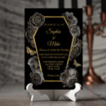 Invitation Black & Gold Rose café gothique élégant mariage<br><div class="desc">Élégant faire-part de mariage gothique. Le design présente des roses noirs et or décorant un cadre métallique en forme de cercueil d'or sur un arrière - plan noir. Deux papillons d'or se bousculent entre les rose ! Personnalisez le texte et modifiez le style et la couleur de la police en...</div>