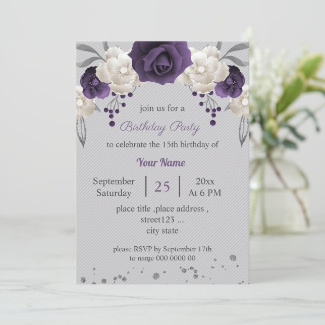 Invitation blanc et pourpre poussiéreux fleurs gris anniversa (Debout devant)