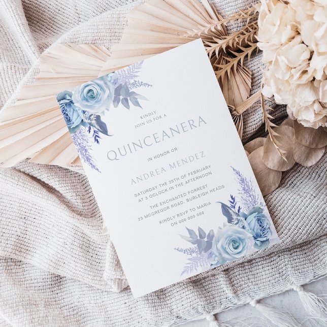 Invitation Bleu Dusty Enchantée Belle Quinceanera Florale (Créateur téléchargé)