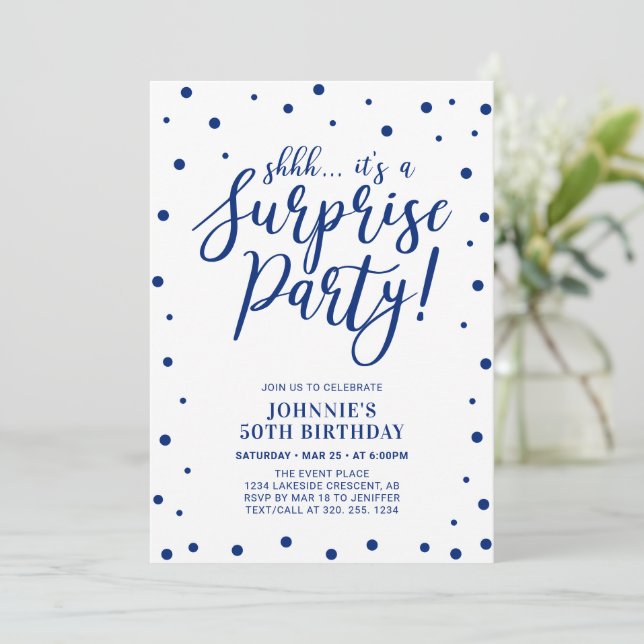 Invitation Bleu et blanc | Surprise Adulte fête d'anniversair (Debout devant)