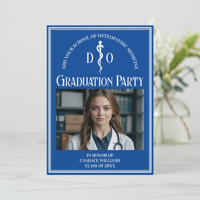 Invitation Bleu Ostéopathie Médicale School Graduation Party (Debout devant)