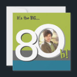 Invitation Blue 80th Big 8-Oh! Fête d'anniversaire Modèle pho<br><div class="desc">Une invitation moderne verte et bleue à la fête du 80ème anniversaire conçue pour ajouter une photo du garçon d'anniversaire. S'il vous plaît,  envoyez-moi un courriel si vous avez besoin d'aide pour customiser votre design.</div>