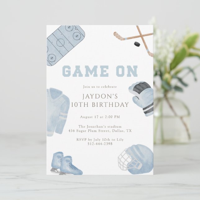 Invitation Blue Game On Hockey Birthday Party Kids Sports  (Debout devant)